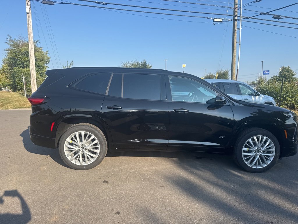 New 2026 Buick Enclave Sport Touring image 4