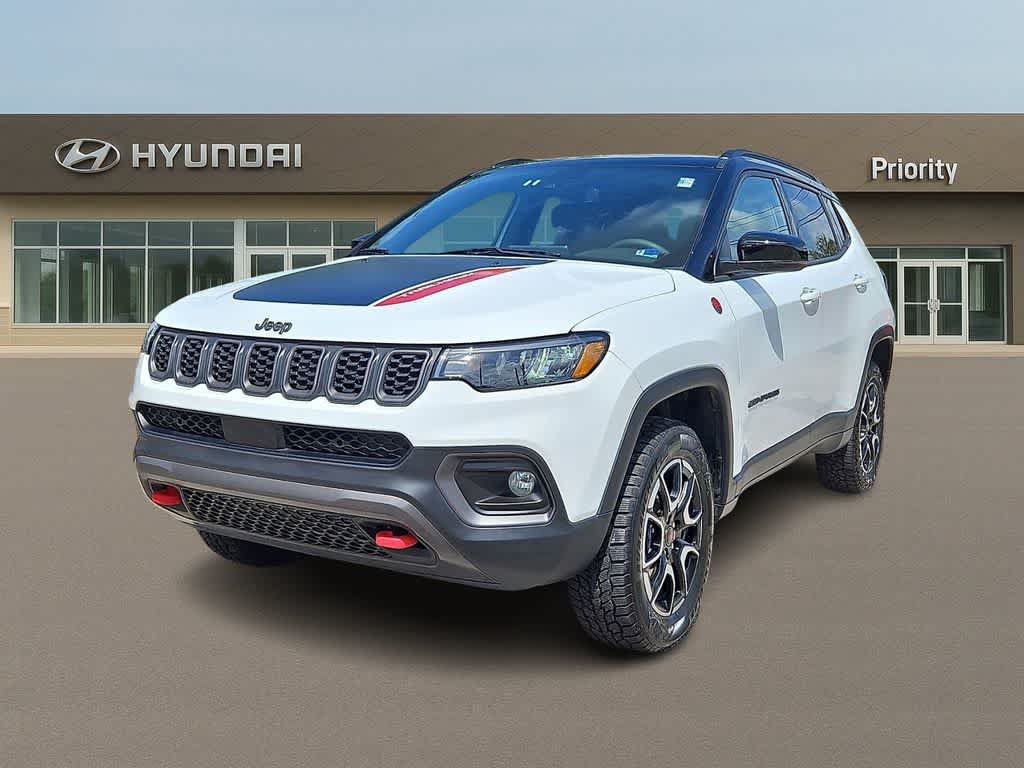 Used 2025 Jeep Compass Trailhawk