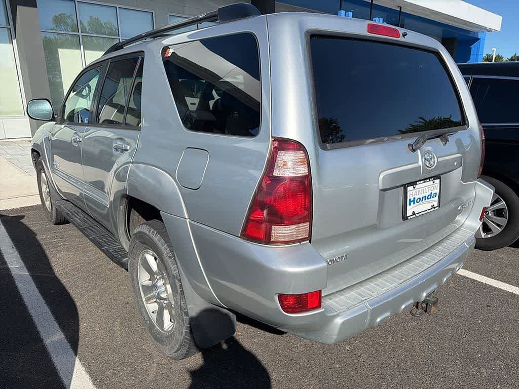 Used 2005 Toyota 4Runner SR5 AWD/4WD image 10