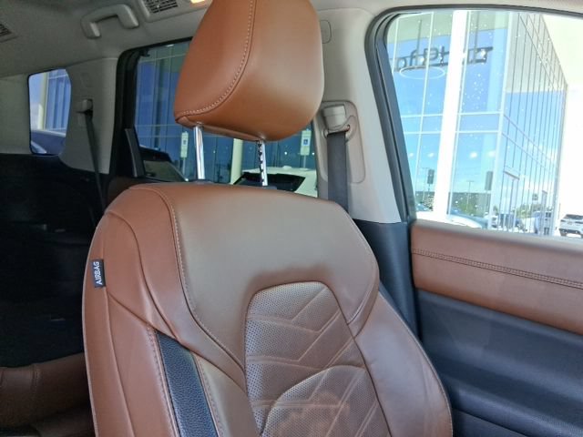 Used 2023 Nissan Pathfinder Platinum FWD image 18