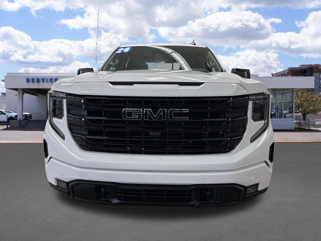 Used 2024 GMC Sierra 1500 Elevation w/ Elevation Premium Package AWD/4WD image 8