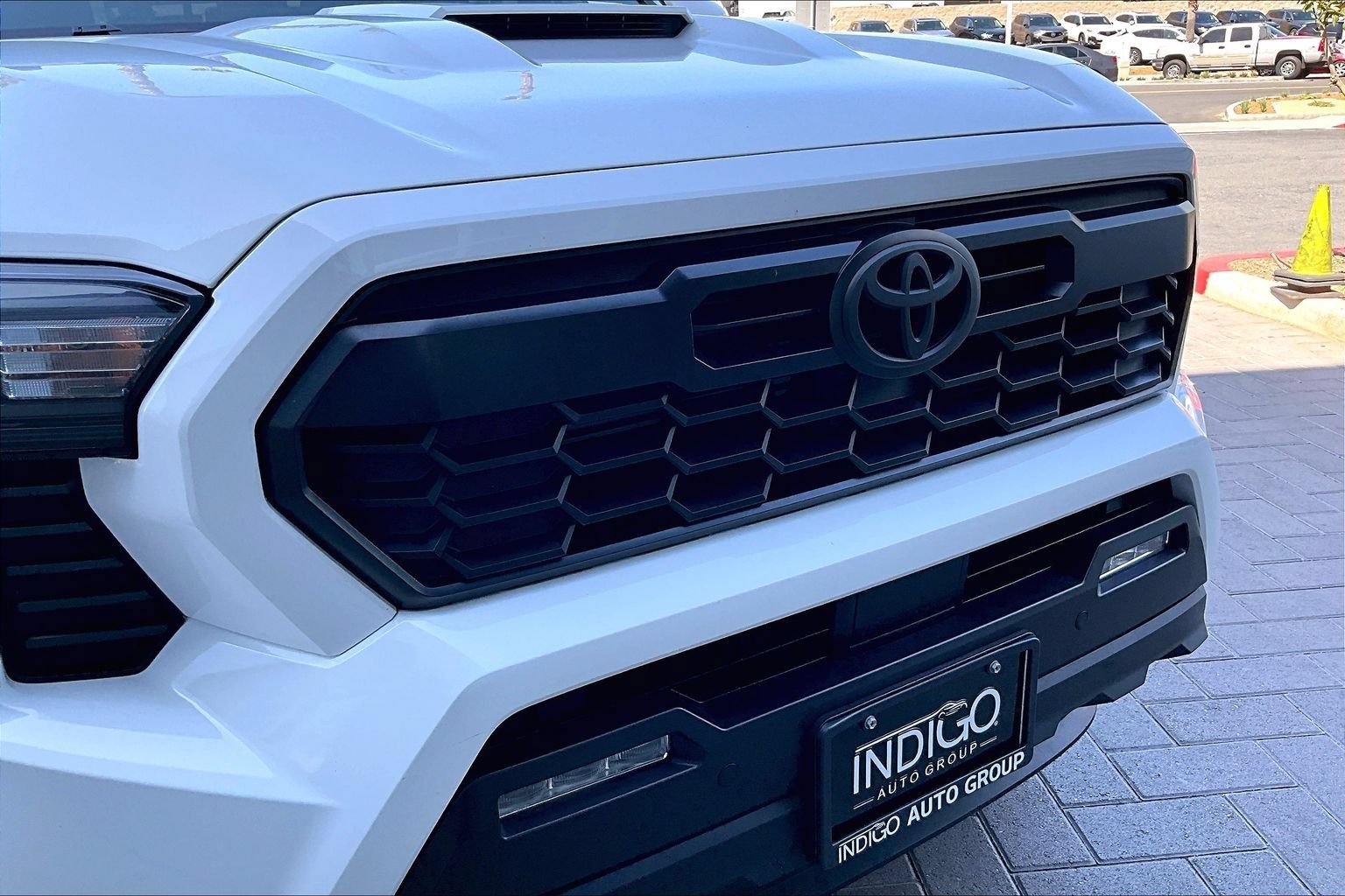 Used 2025 Toyota Tacoma TRD Sport w/ TRD Sport Upgrade Package AWD/4WD image 30