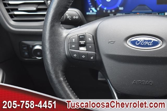 Used 2020 Ford Escape Titanium image 31