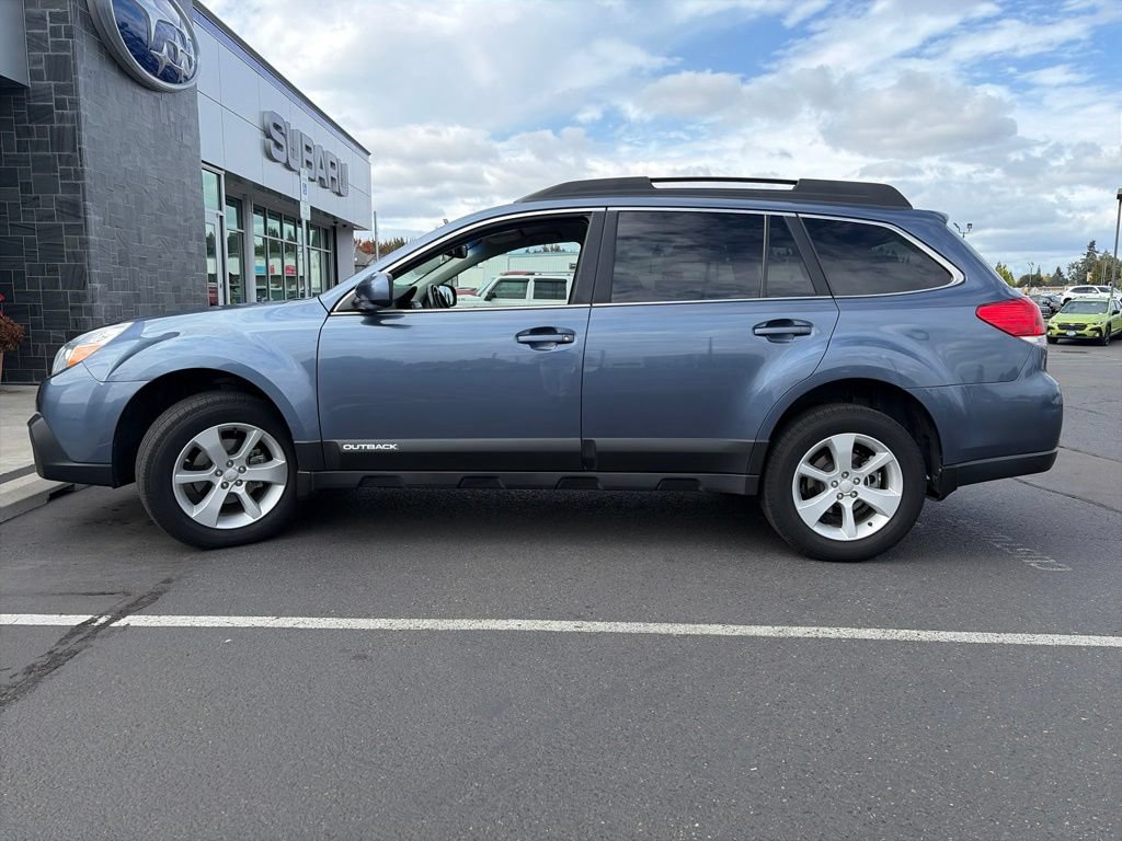 Used 2014 Subaru Outback 2.5i Premium AWD/4WD image 4