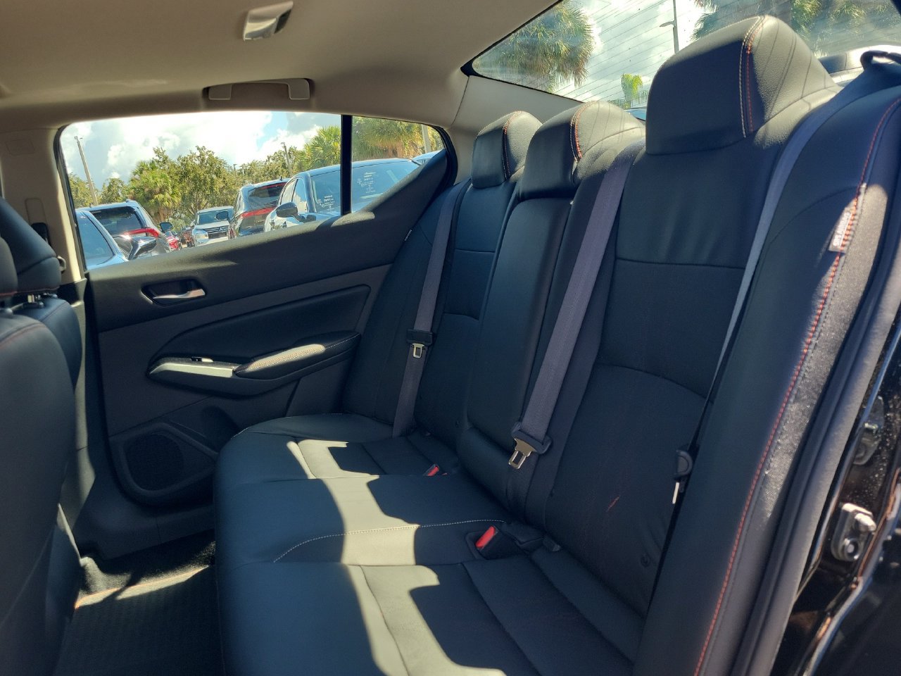 Used 2023 Nissan Altima 2.5 SR w/ SR Premium Package FWD image 10
