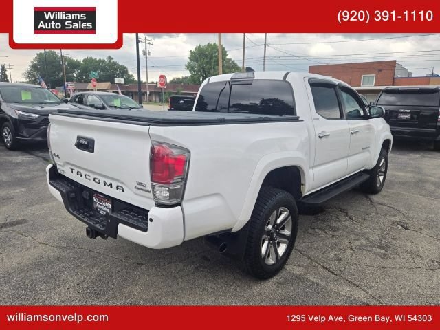 Used 2017 Toyota Tacoma Limited w/ Tow Package AWD/4WD image 4