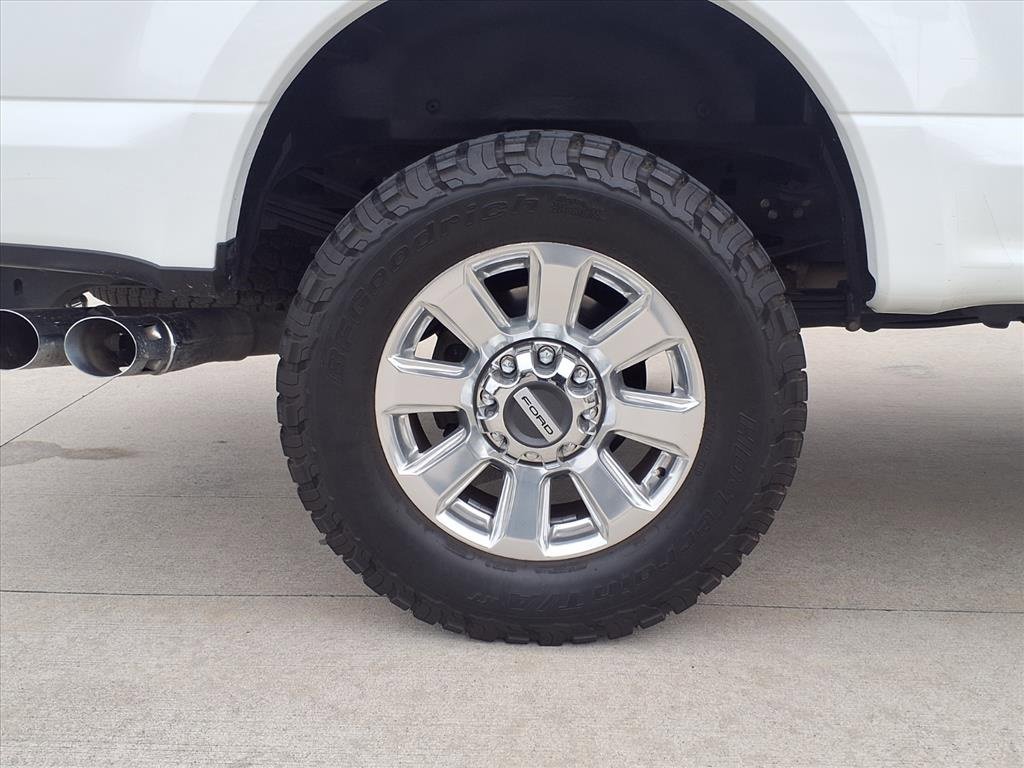 Used 2022 Ford F350 Platinum w/ FX4 Off-Road Package image 10