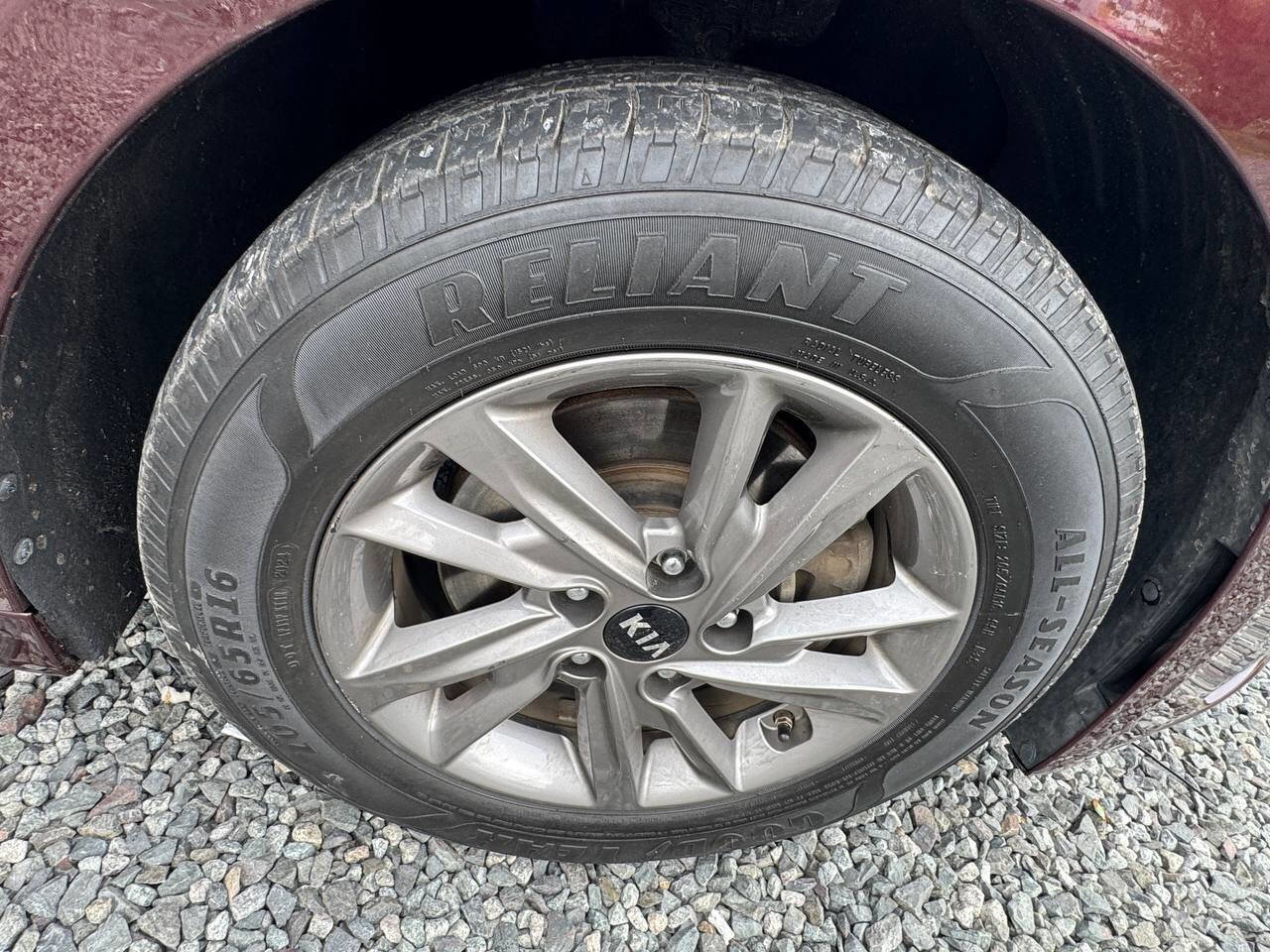Used 2020 Kia Optima LX FWD image 24