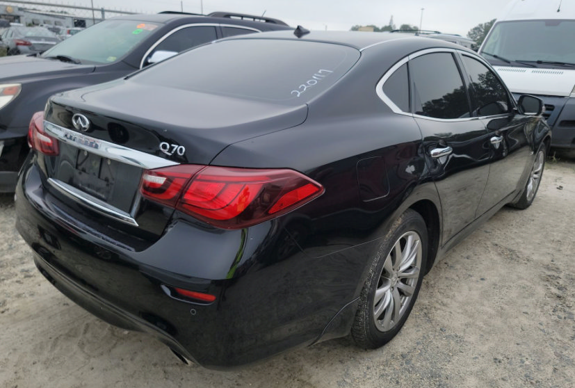 Used 2016 INFINITI Q70 3.7 RWD image 7