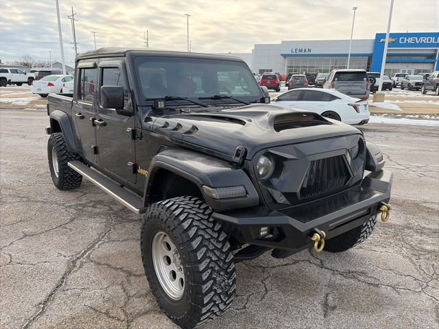 Used 2023 Jeep Gladiator Sport image 1