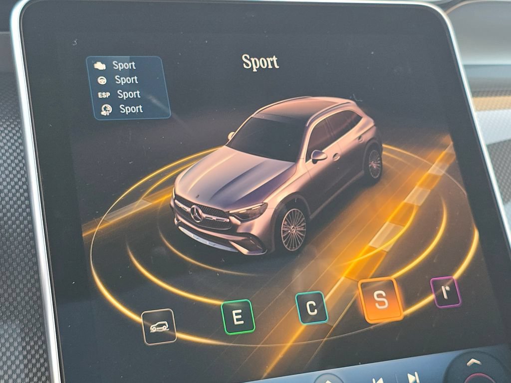 New 2027 Mercedes-Benz GLC 300 4MATIC image 32