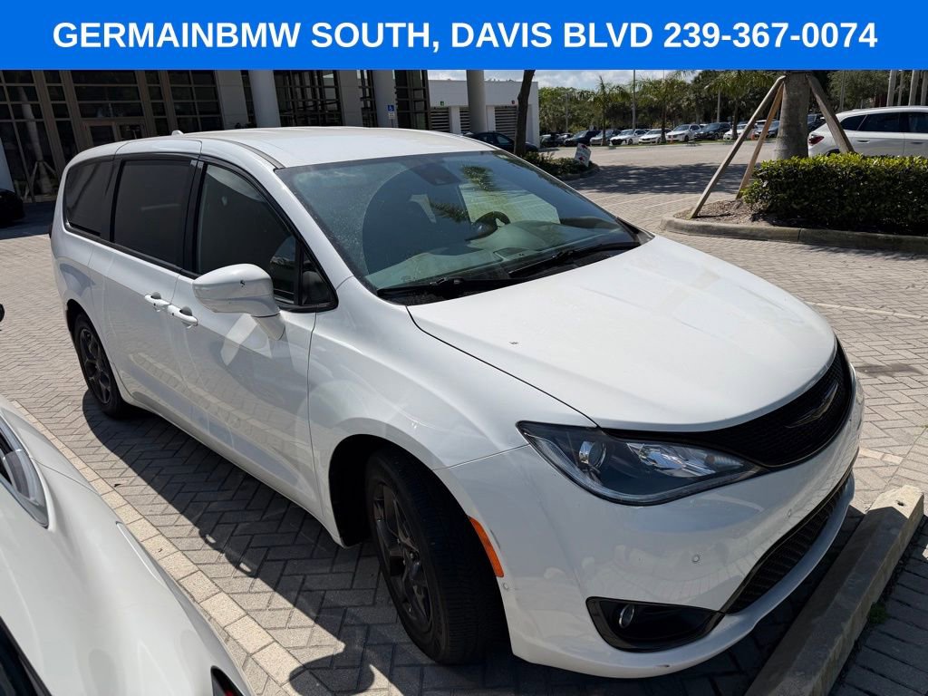 Used 2019 Chrysler Pacifica Touring Plus w/ Advanced Safetytec Group FWD image 6