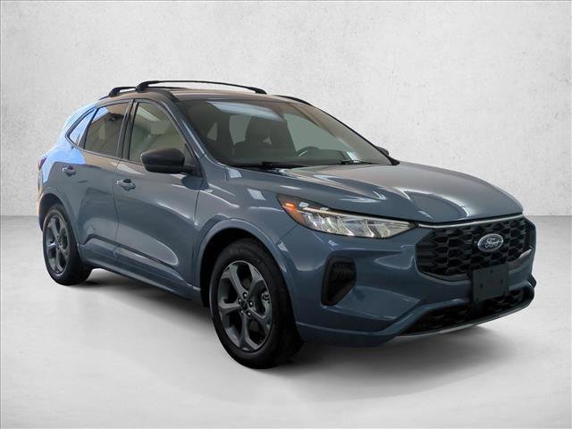 Used 2024 Ford Escape ST-Line w/ Tech Pack #1 FWD video 3