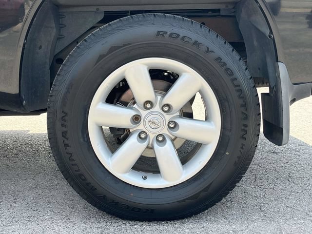 Used 2014 Nissan Titan SV w/ SV Value Truck Package AWD/4WD image 11