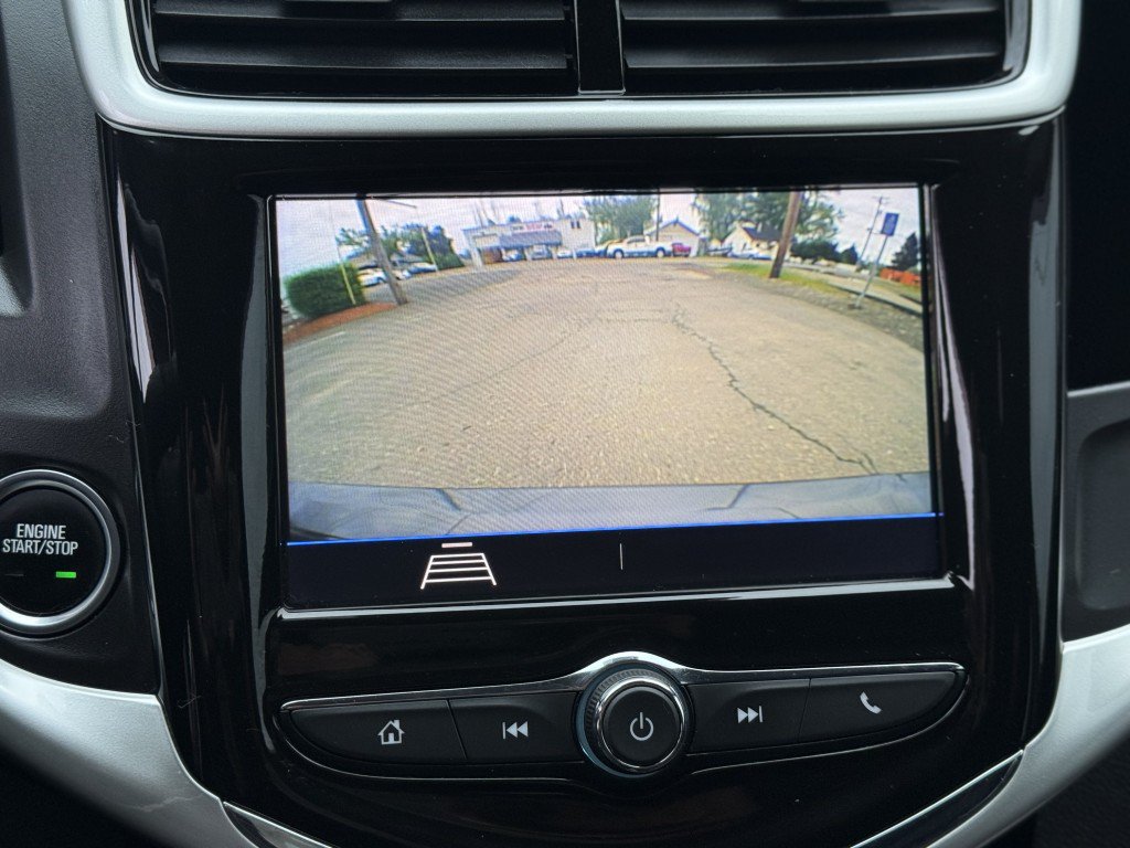 Used 2020 Chevrolet Sonic LT w/ Convenience Package FWD image 21