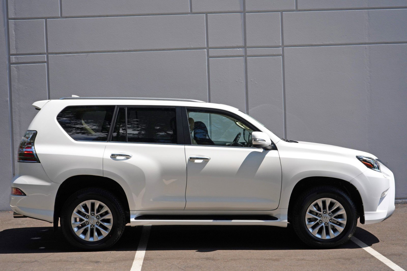 Used 2022 Lexus GX 460 Premium AWD/4WD image 56