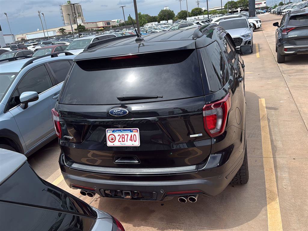 Used 2018 Ford Explorer Sport w/ Ford Safe & Smart Package AWD/4WD image 11