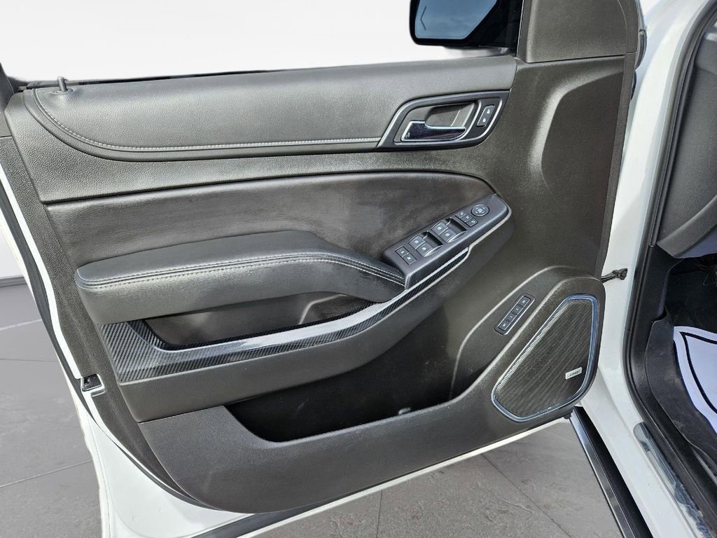 Used 2019 Chevrolet Suburban Premier w/ Premier Plus Edition AWD/4WD image 20