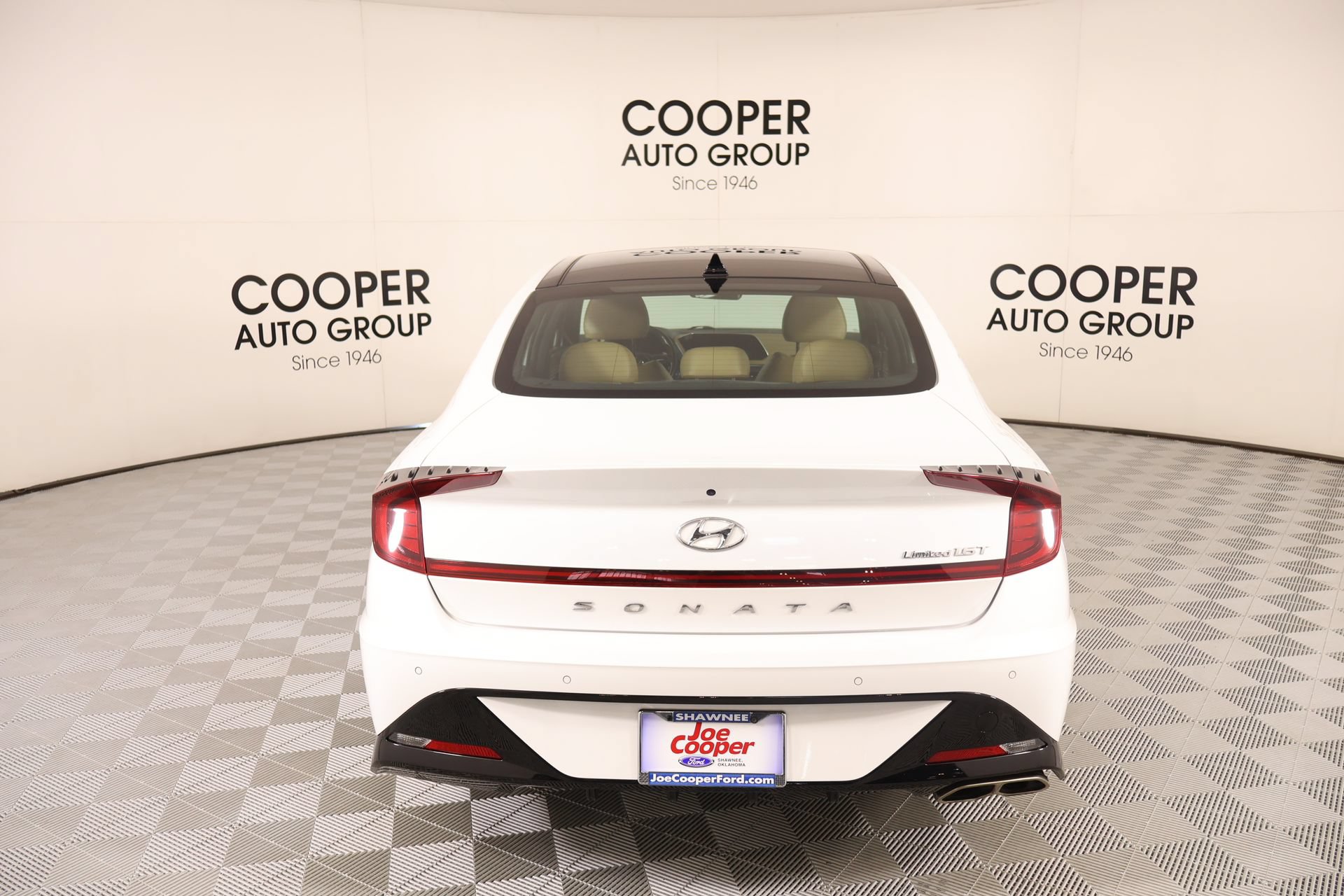 Used 2022 Hyundai Sonata Limited w/ Preferred Accessory Package FWD image 21