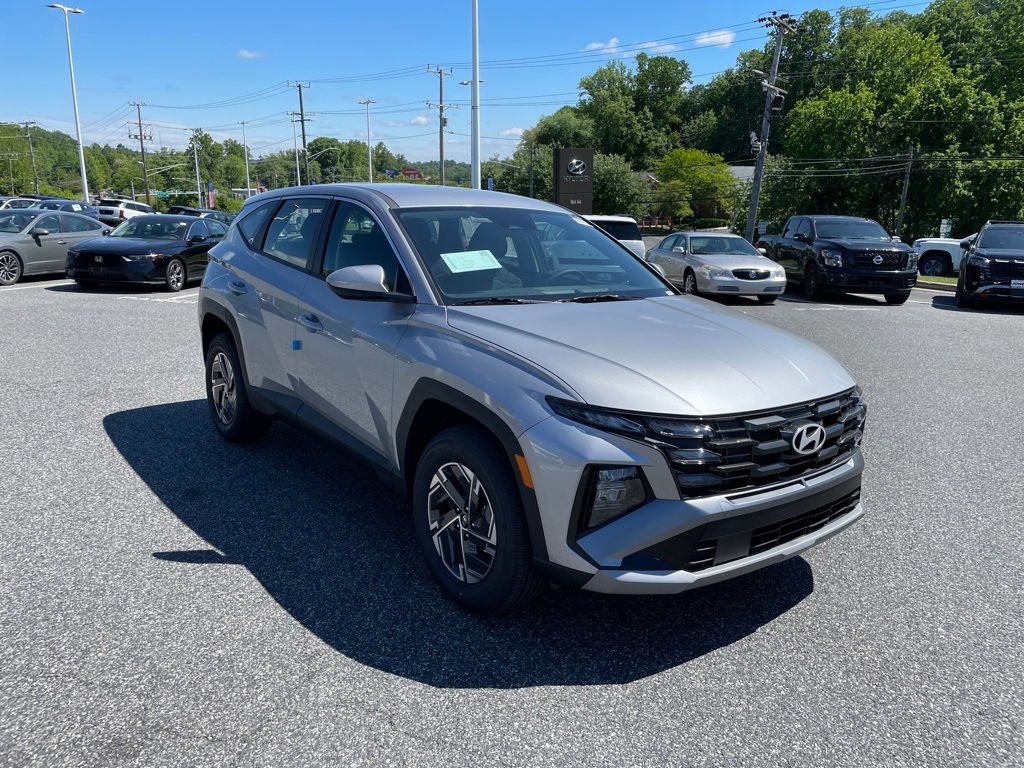 New 2026 Hyundai Tucson Blue SE AWD/4WD image 2
