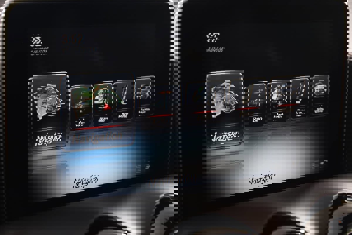 Used 2017 Mercedes-Benz AMG GT Coupe w/ Exclusive Interior Package image 60