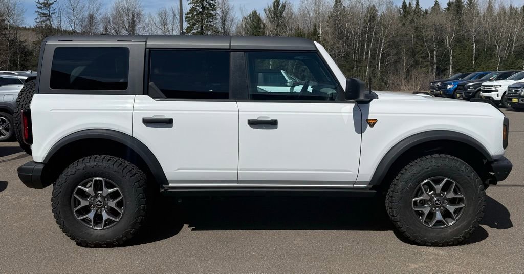 Used 2023 Ford Bronco Badlands AWD/4WD image 7
