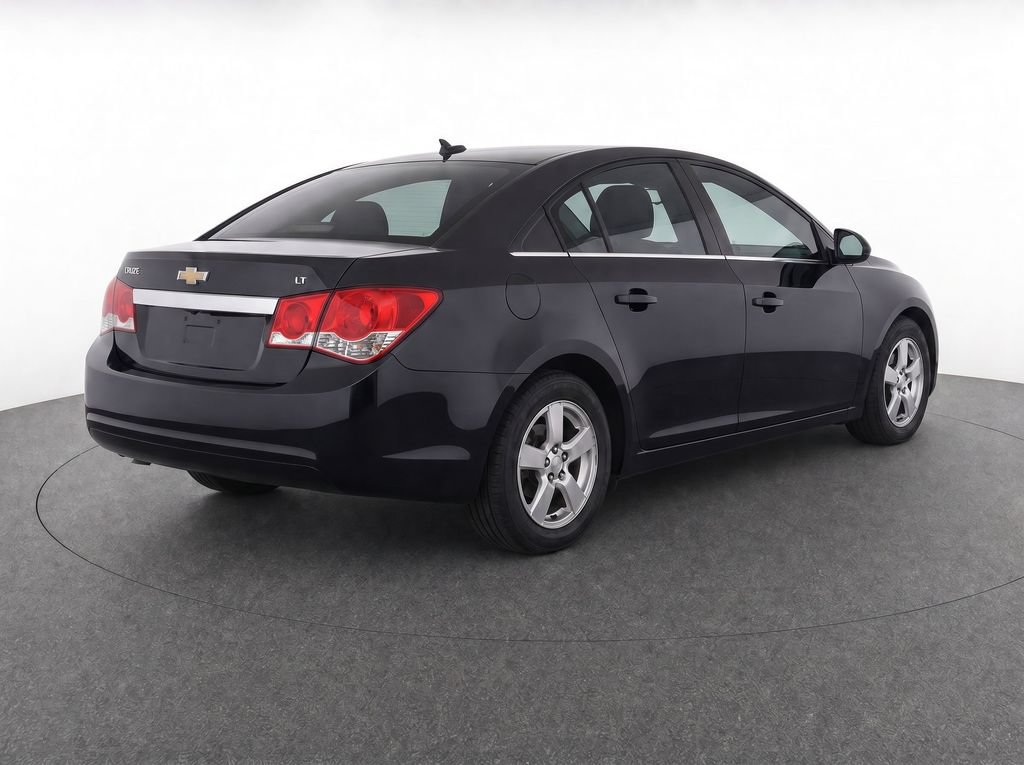 Used 2015 Chevrolet Cruze LT FWD image 4