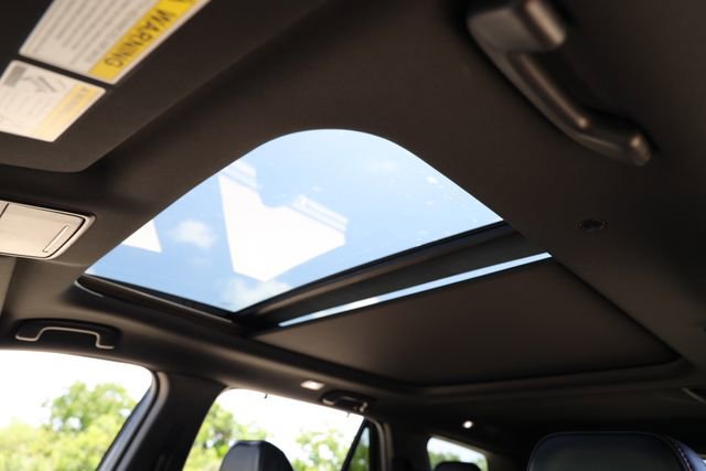 Certified 2025 Honda Pilot Black Edition image 12