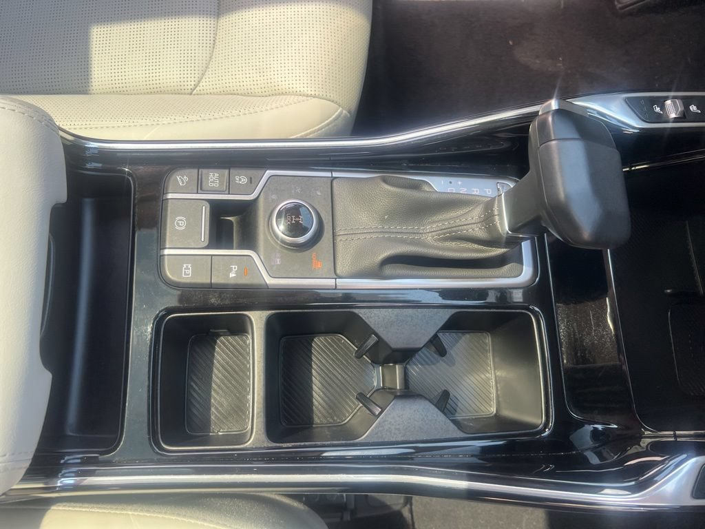 Certified 2025 Kia Sorento SX AWD/4WD image 24