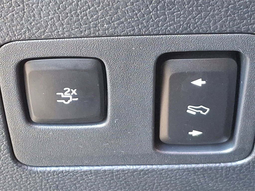 Used 2022 Ford F450 Platinum w/ FX4 Off-Road Package image 23