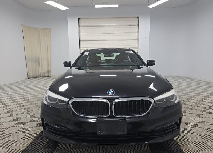 Used 2018 BMW 530i xDrive AWD/4WD image 2