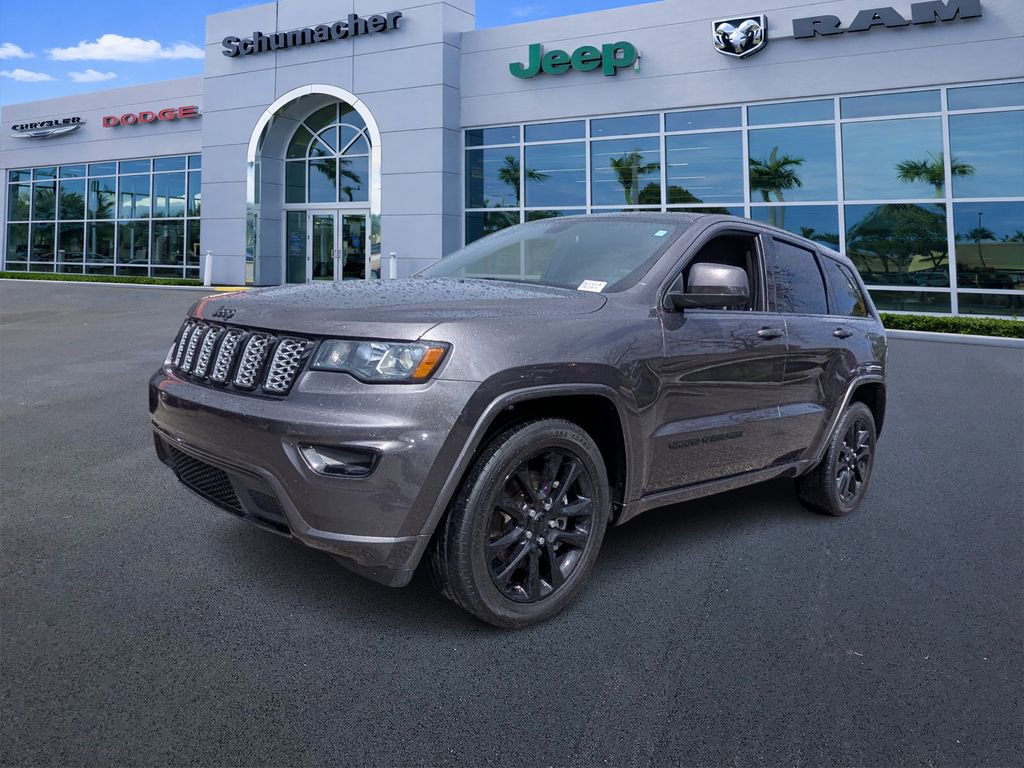 Certified 2021 Jeep Grand Cherokee Laredo X image 3