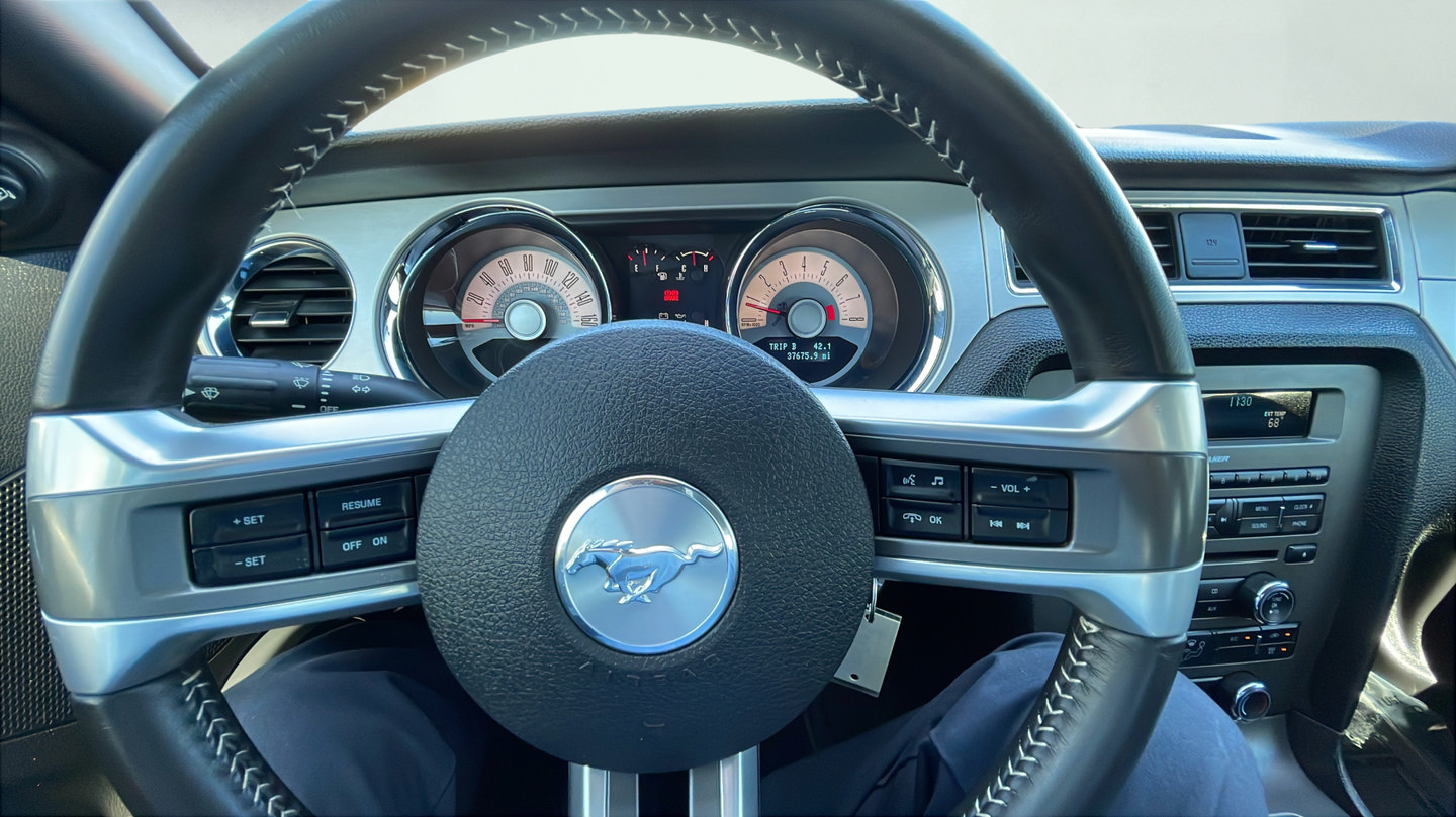 Used 2011 Ford Mustang GT Premium w/ Brembo Brake Pkg RWD image 40