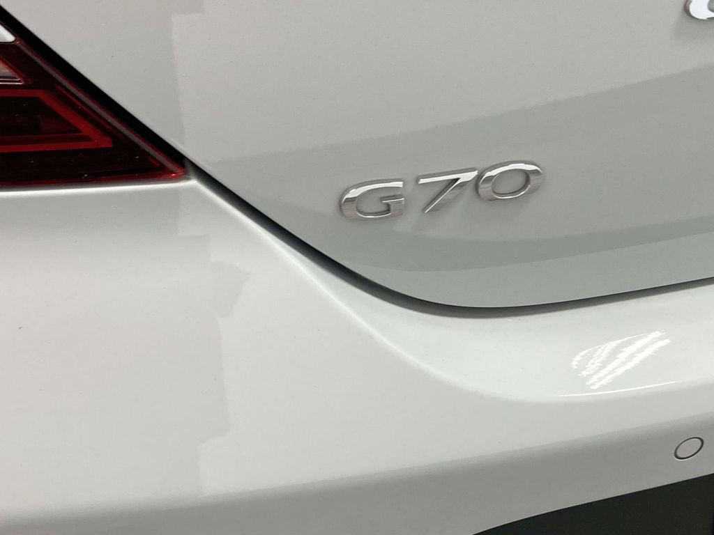 Used 2023 Genesis G70 3.3T w/ Sport Prestige Package image 10
