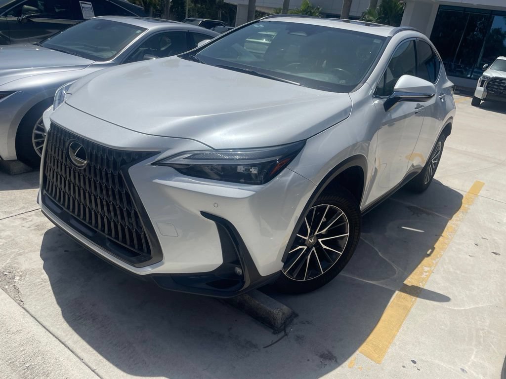 Used 2024 Lexus NX 250 FWD image 4