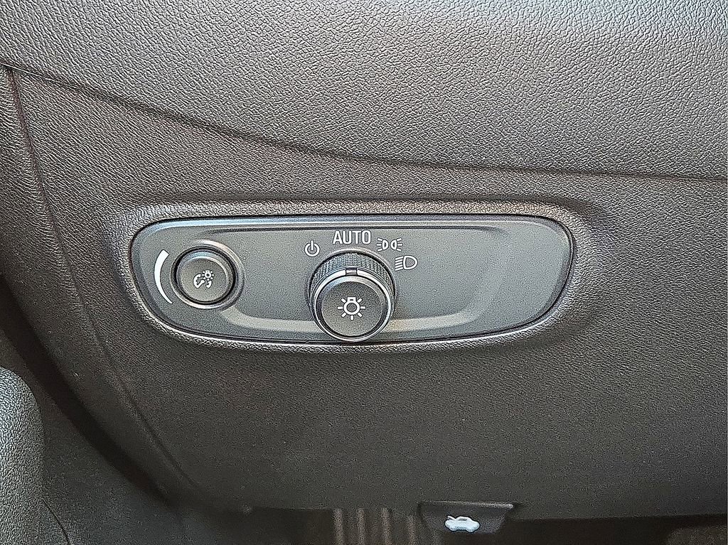 Used 2024 Chevrolet Equinox LT image 27