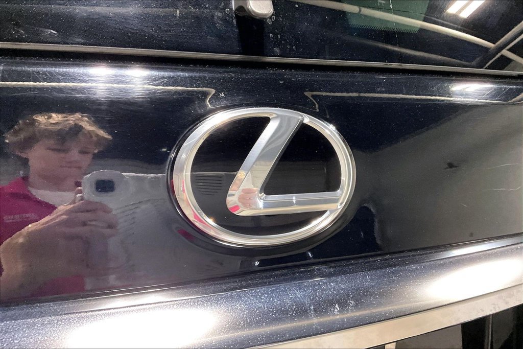 Used 2022 Lexus GX 460 Premium w/ Accessory Package AWD/4WD image 38