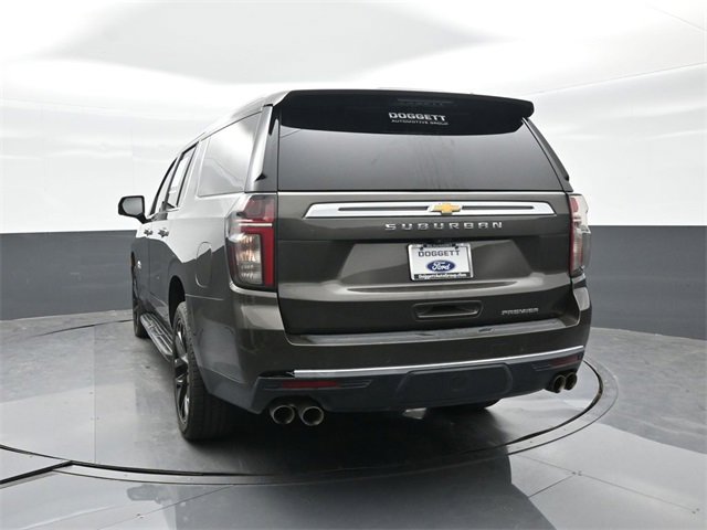 Used 2021 Chevrolet Suburban Premier w/ Premium Package image 4