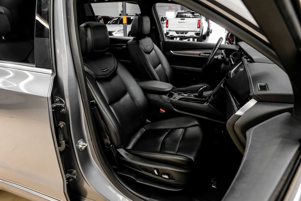 Used 2021 Cadillac XT6 Luxury FWD image 41