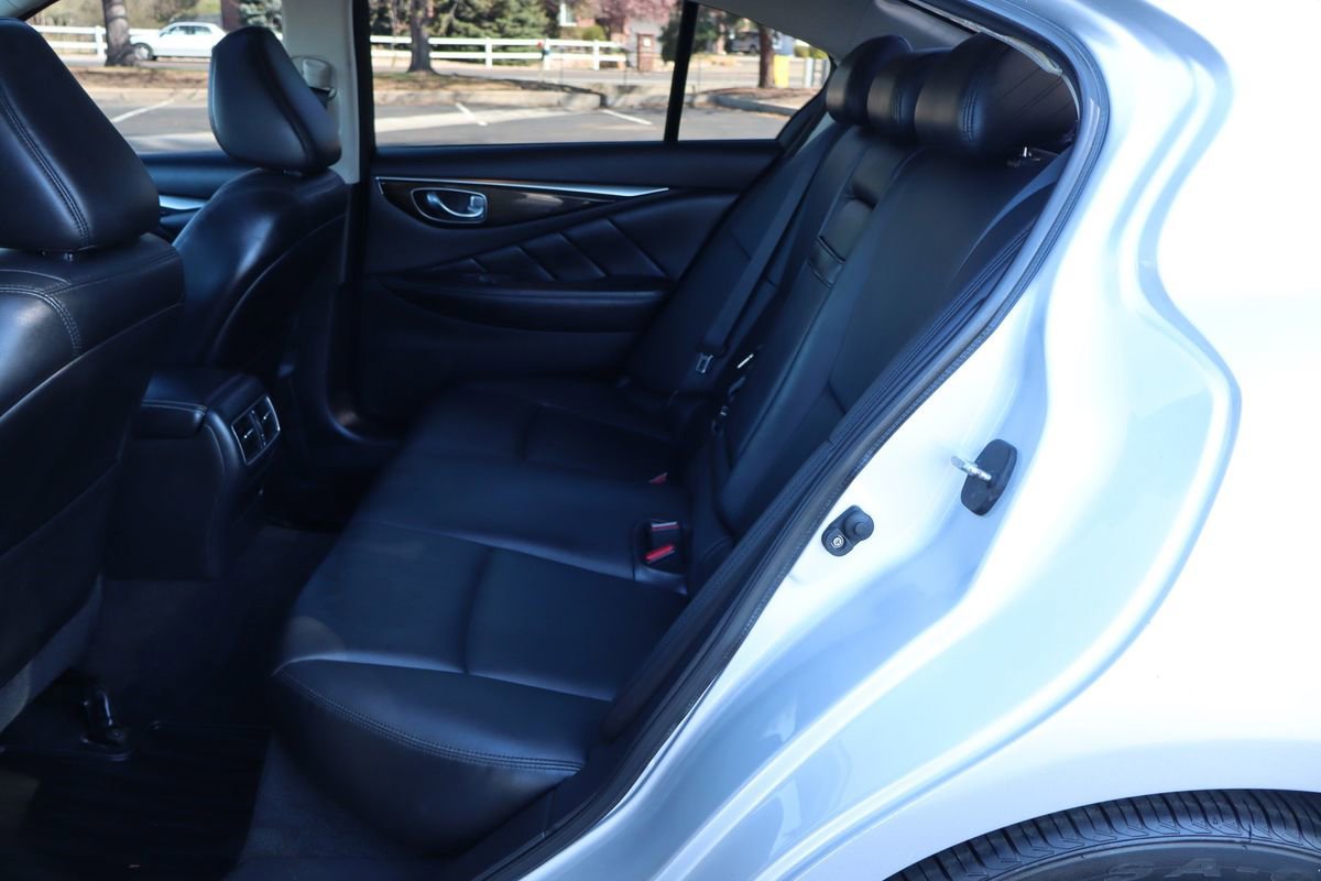 Used 2018 INFINITI Q50 Luxe w/ Essential Package (3.0T Luxe) image 20