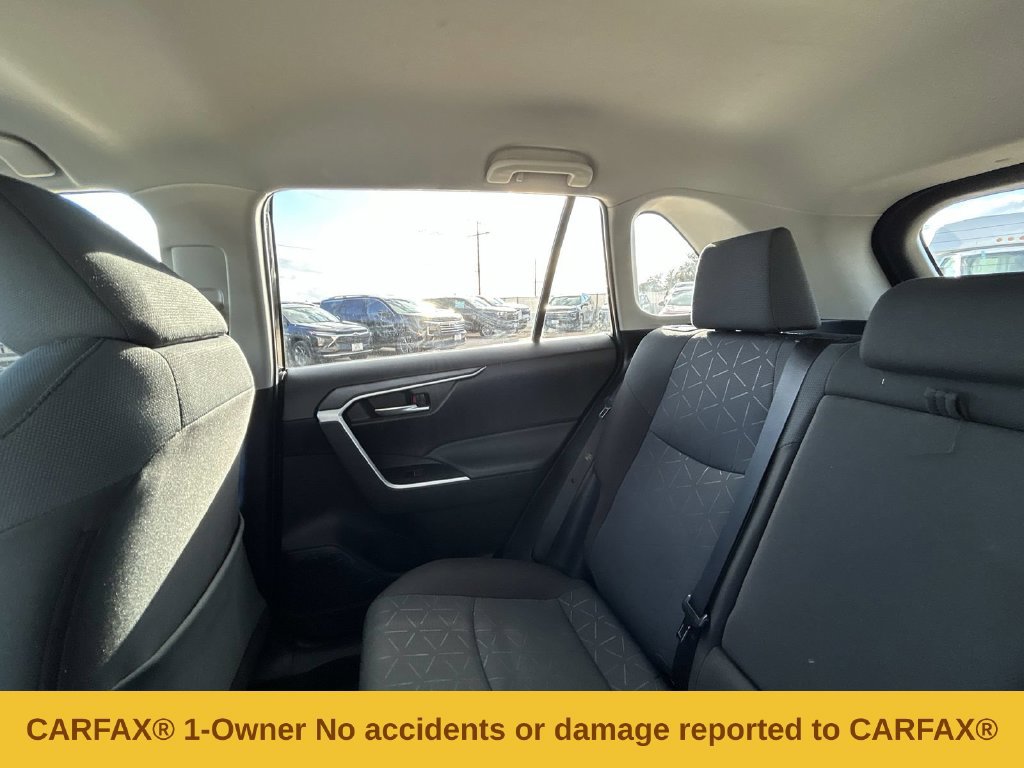 Used 2025 Toyota RAV4 XLE FWD image 4