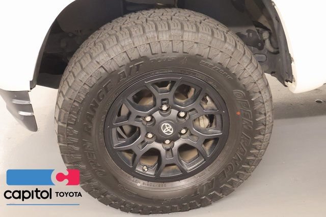 Certified 2019 Toyota Tacoma SR5 AWD/4WD image 8