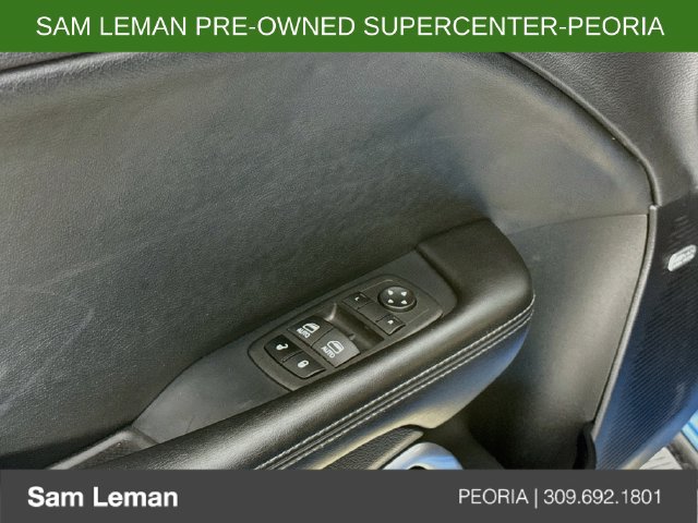 Used 2023 Dodge Challenger SXT RWD image 18