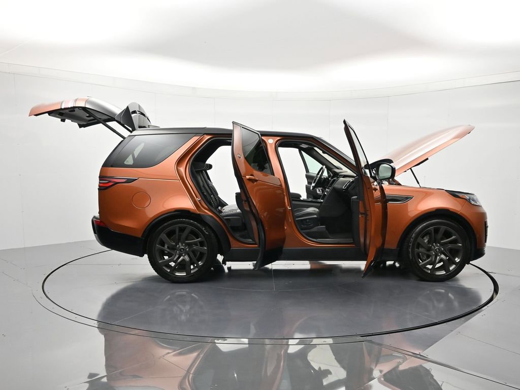 Used 2018 Land Rover Discovery HSE image 49