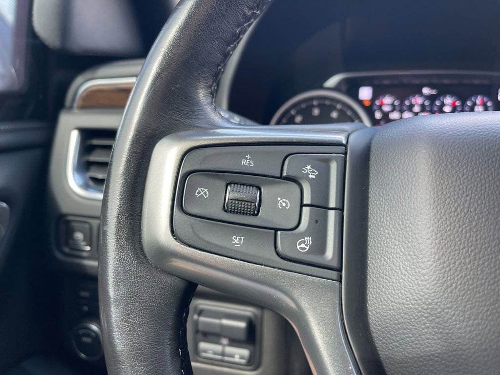 Used 2021 Chevrolet Suburban Premier w/ Premium Package image 17