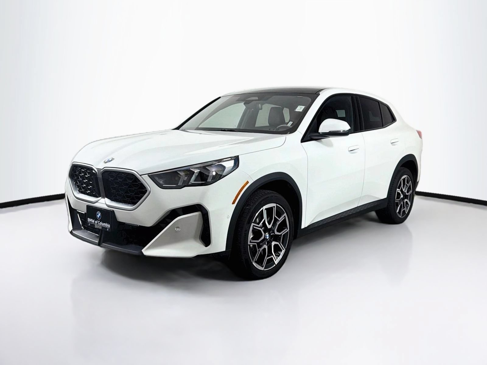 Used 2026 BMW X2 xDrive28i AWD/4WD image 3
