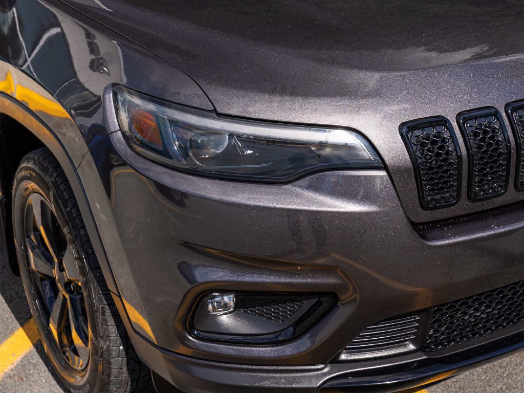 Certified 2021 Jeep Cherokee Latitude Plus AWD/4WD image 35
