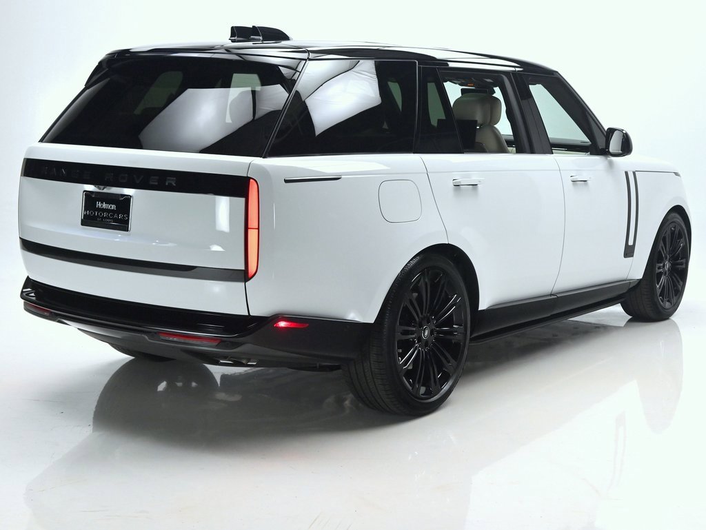 Used 2025 Land Rover Range Rover Long Wheelbase Autobiography image 6