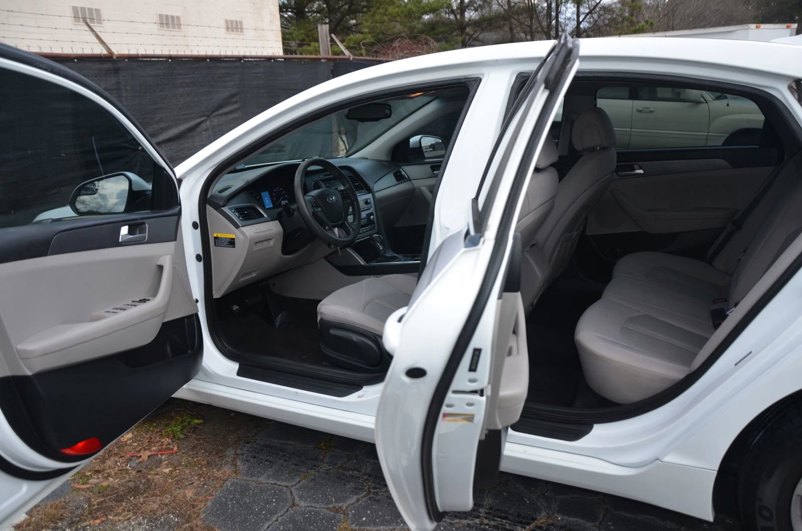 Used 2016 Hyundai Sonata SE w/ Cargo Package image 43