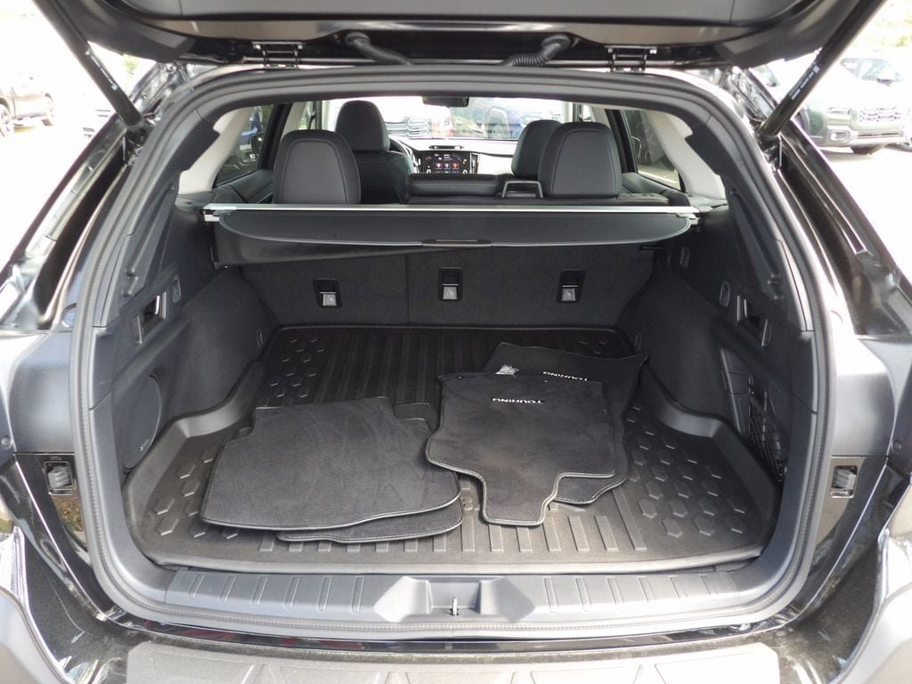 Used 2024 Subaru Outback Touring image 28